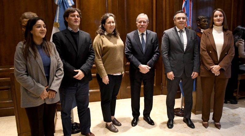 El Gobernador recibió a representantes de FAO Argentina para la presentación del Plan Provincial de Restauración de Bosques Nativos.